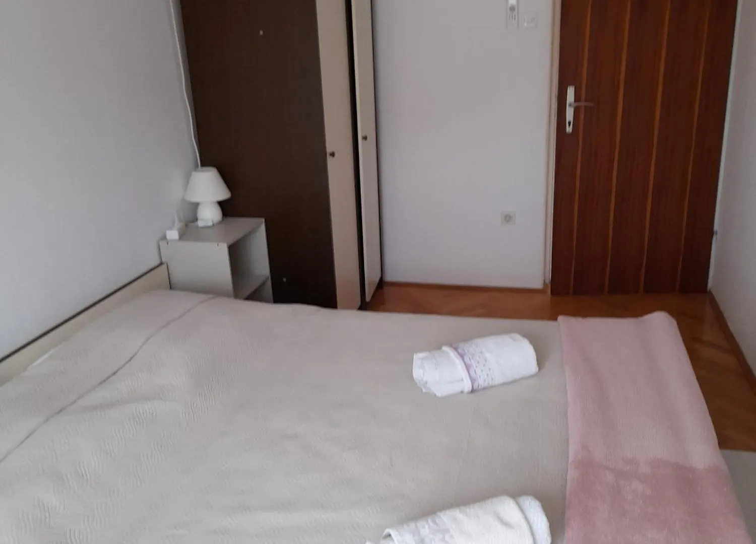 Guest house Apartments And Rooms With Parking Space Palit, Rab - 22221 Rab Town