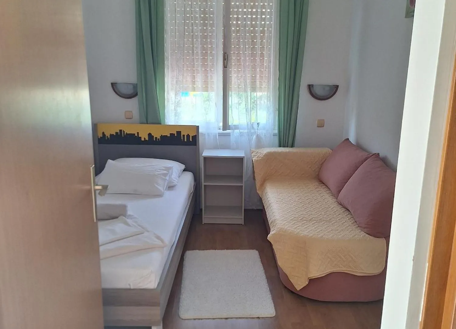 Apartments And Rooms With Parking Space Palit, Rab - 22221 Rab Town 0*,